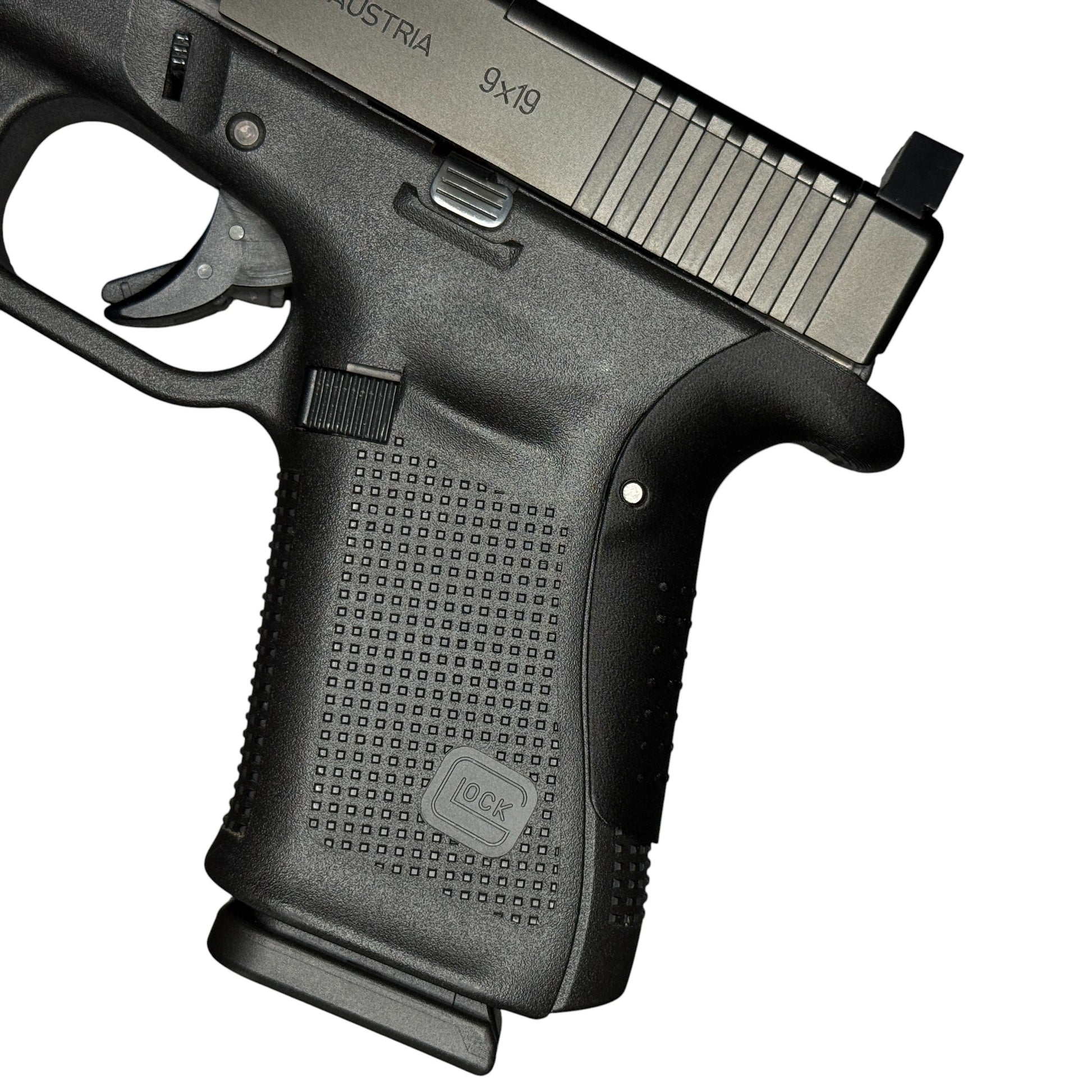 Rapid Engineering Inc. large backstrap beavertail for Glock 19, 23, 44, & 49 Gen 4 & 5, showing improved grip angle and beavertail close up